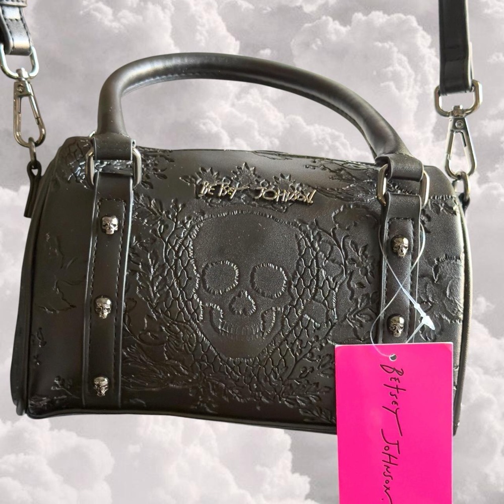 Betsey Johnson Halloween Black Skull Cross Body Purse NWT